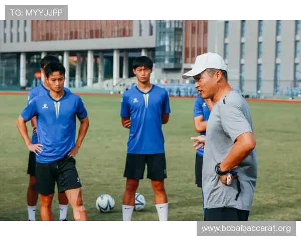 探索真人足球游戏的最新玩法和真实还原足球场景的技巧